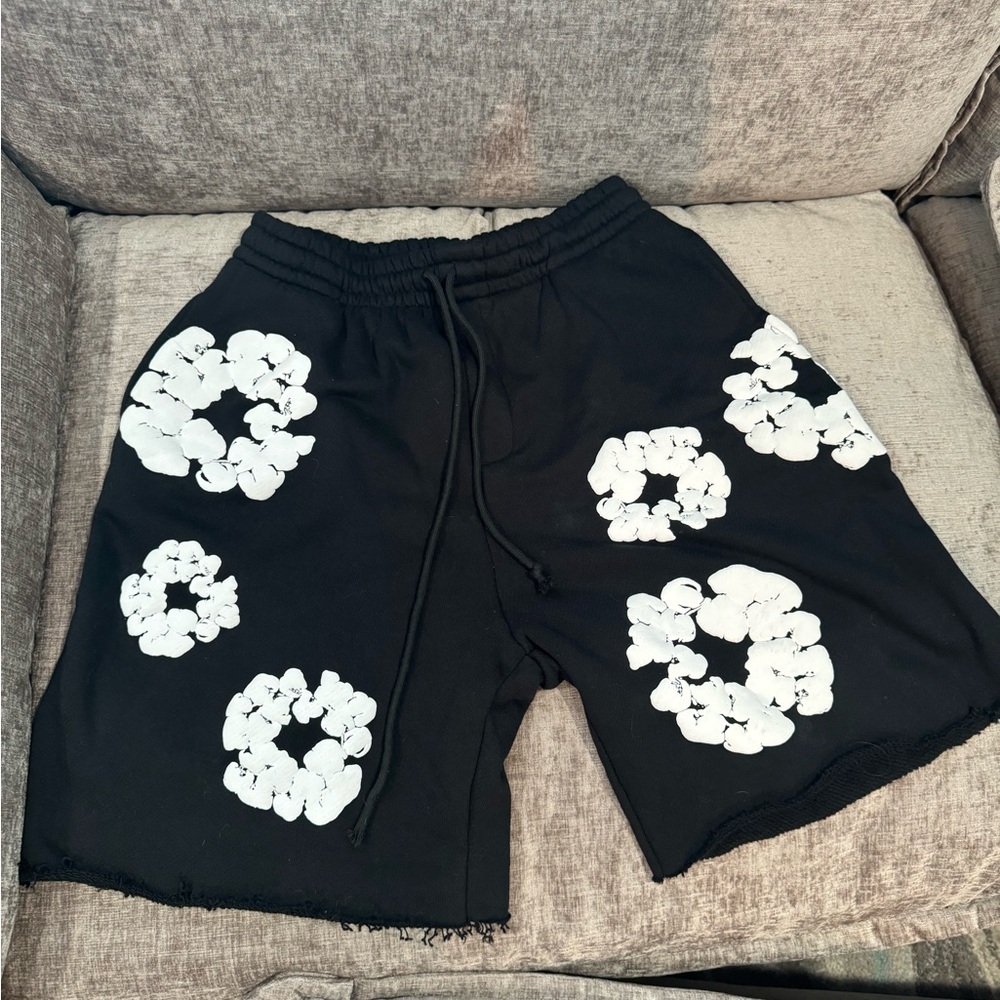 Black Denim Tears shorts size Large
